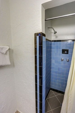 Imagen de la habitación del Hotel Richards Motel Courtyard. Foto 14