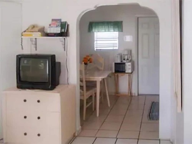 Imagen general del Hotel Richard\'s Motel Extended Stay. Foto 8