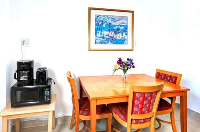 Imagen general del Hotel Richard\'s Motel Extended Stay. Foto 14
