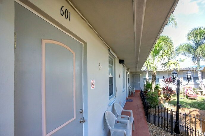 Imagen general del Hotel Richard\'s Motel. Foto 13