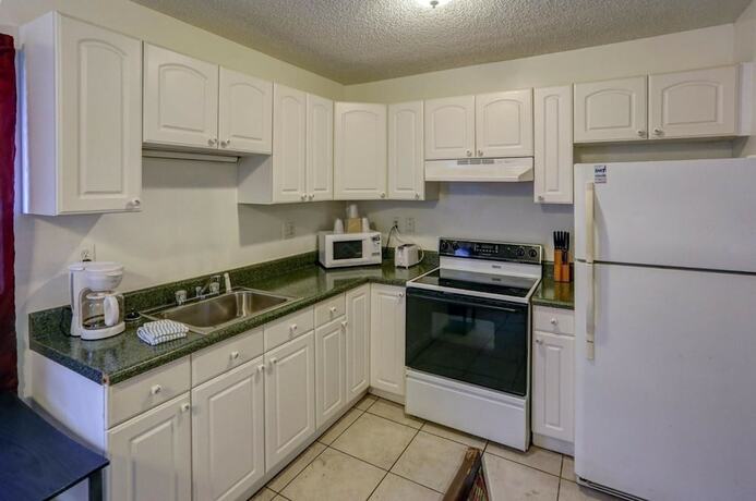 Imagen general del Hotel Richard\'s Motel Studio. Foto 4
