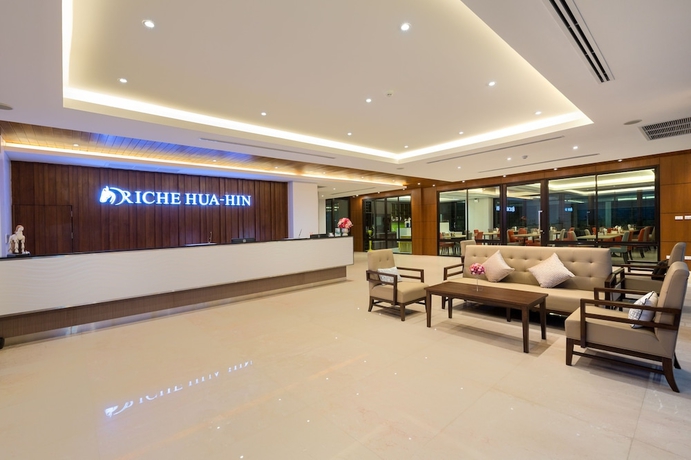 Imagen de los interiores del Hotel Riche Hua Hin. Foto 17