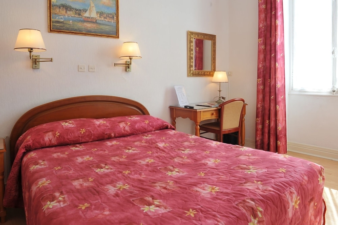 Imagen de la habitación del Hotel Richelieu, Menton. Foto 10