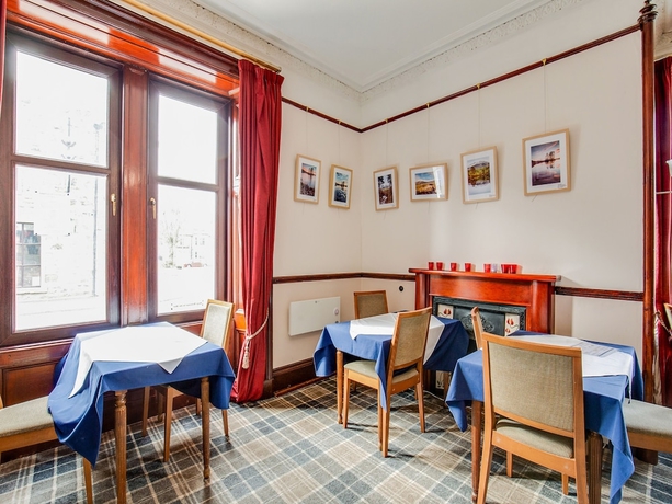 Imagen del bar/restaurante del Hotel Richmond Arms. Foto 9