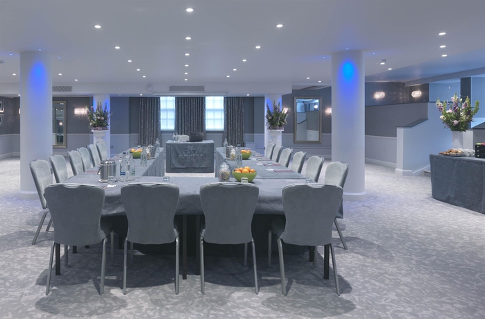 Imagen de los interiores del Hotel Richmond Hill. Foto 9