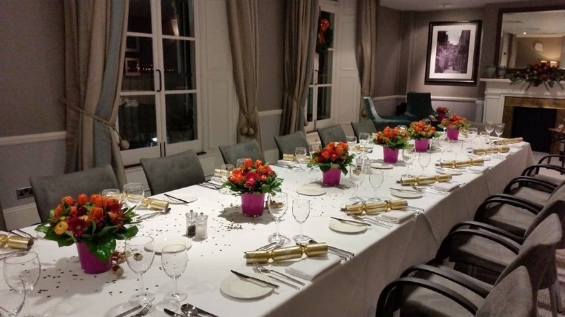 Imagen de los interiores del Hotel Richmond Hill. Foto 10