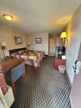 Imagen de la habitación del Hotel Richmond Inn and Suites, Richmond. Foto 5