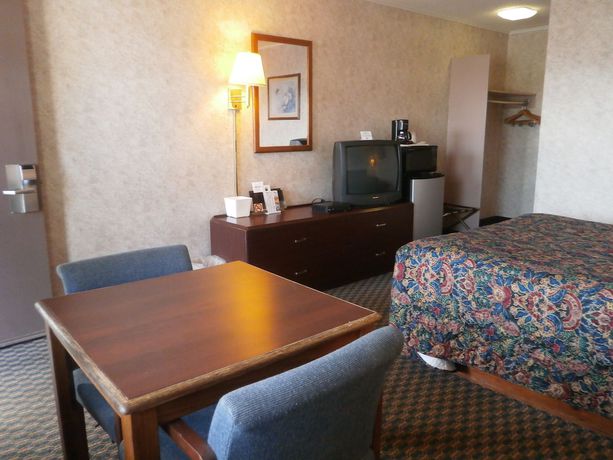 Imagen de la habitación del Hotel Richmond Inn and Suites, Richmond. Foto 14