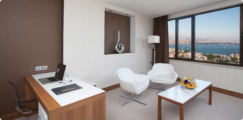 Imagen de la habitación del Hotel Richmond Istanbul. Foto 11