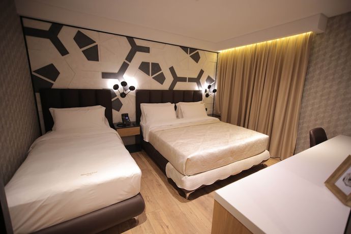 Imagen de la habitación del Hotel Richmond, KORCE. Foto 2
