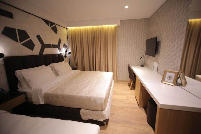 Imagen de la habitación del Hotel Richmond, KORCE. Foto 4