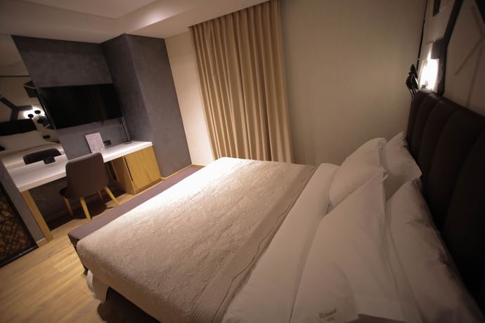 Imagen de la habitación del Hotel Richmond, KORCE. Foto 6