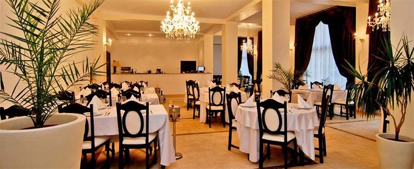 Imagen del bar/restaurante del Hotel Richmond, MAMAIA. Foto 2