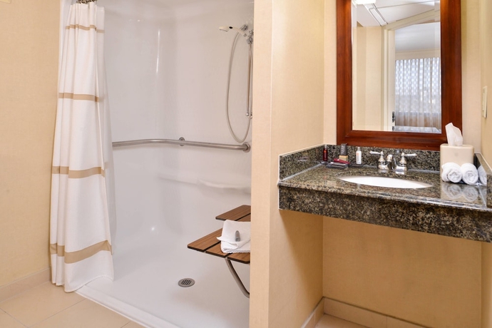 Imagen de la habitación del Hotel Richmond Marriott. Foto 9