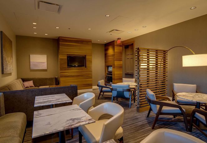 Imagen de los interiores del Hotel Richmond Marriott Short Pump. Foto 14