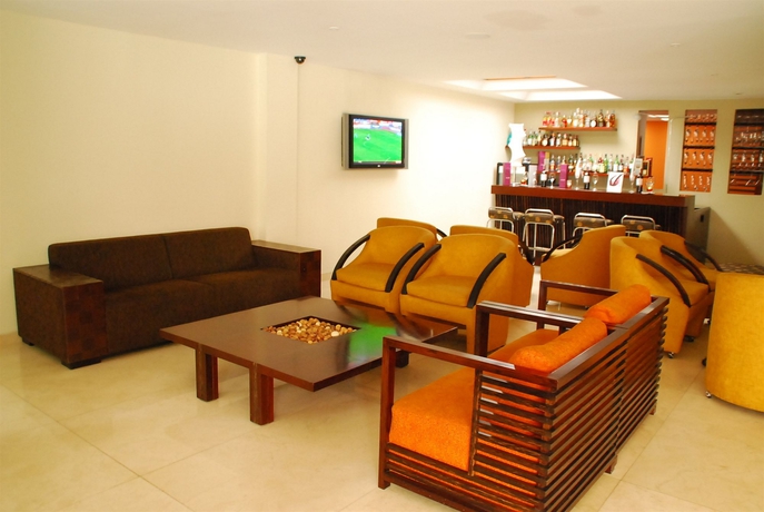 Imagen del bar/restaurante del Hotel Richmond Suites, Bogot&aacute;. Foto 3