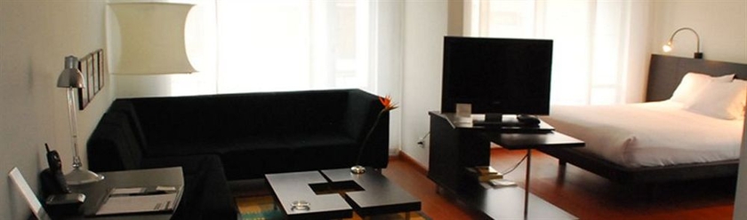 Imagen de los interiores del Hotel Richmond Suites. Foto 8