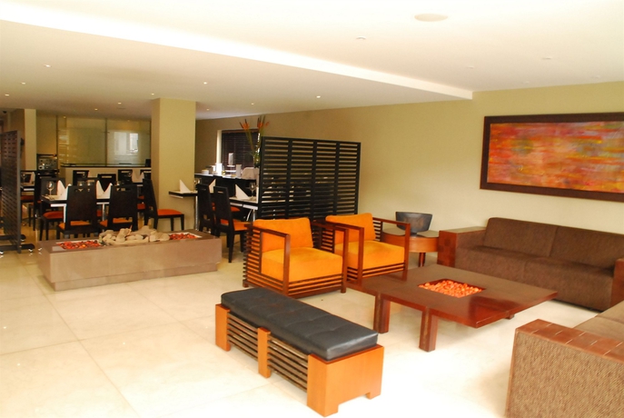 Imagen de los interiores del Hotel Richmond Suites. Foto 9