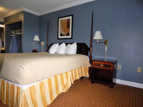 Imagen de la habitación del Hotel Richmond Suites, Lake Charles. Foto 13