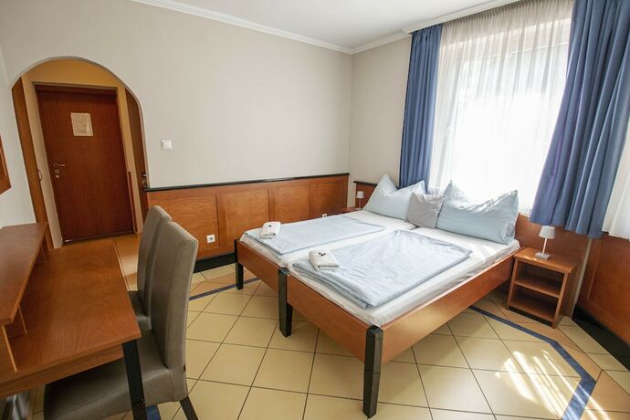 Imagen de la habitación del Hotel Richter Pansion. Foto 21
