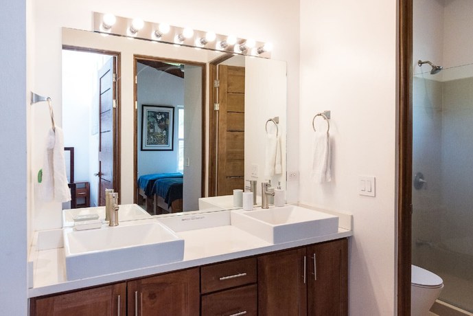 Imagen de la habitación del Hotel RideOn Beach House. Foto 13