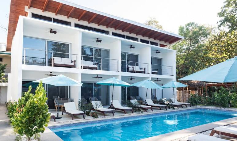 Imagen general del Hotel RideOn Beach House. Foto 4