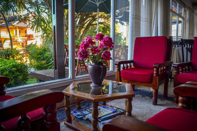 Imagen de los interiores del Hotel Rideamus. Foto 19