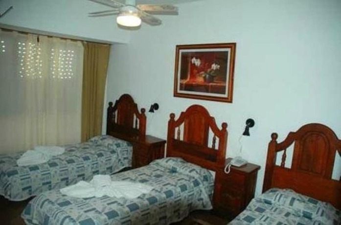 Imagen de la habitación del Hotel Rideamus. Foto 2