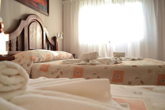 Imagen de la habitación del Hotel Rideamus. Foto 4