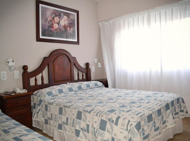 Imagen de la habitación del Hotel Rideamus. Foto 8