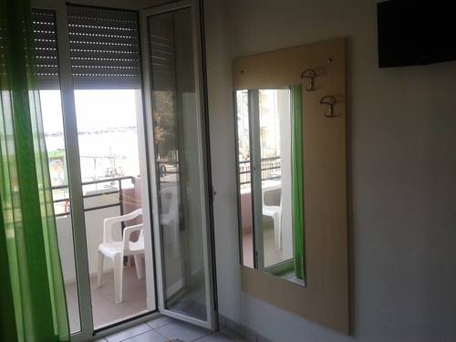 Imagen de la habitación del Hotel Ridens. Foto 8