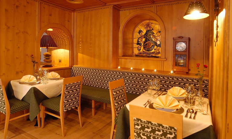 Imagen del bar/restaurante del Hotel Riders In. Foto 6