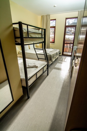 Imagen de los interiores del Hotel Riders Lodge. Foto 16