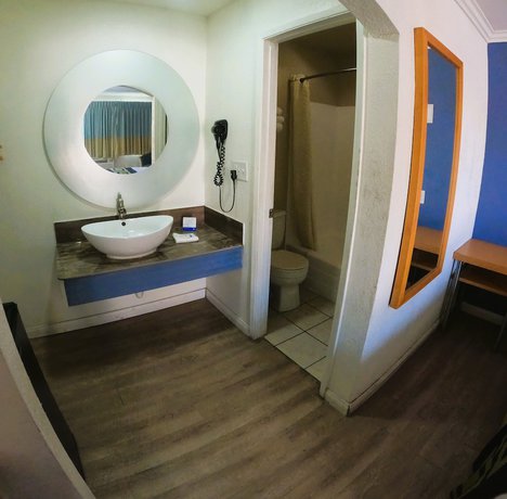 Imagen de la habitación del Hotel Ridgecrest an Extended Stay Studios. Foto 13