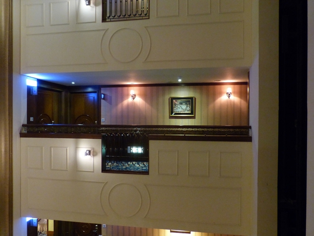 Imagen de los interiores del Hotel Rido. Foto 14