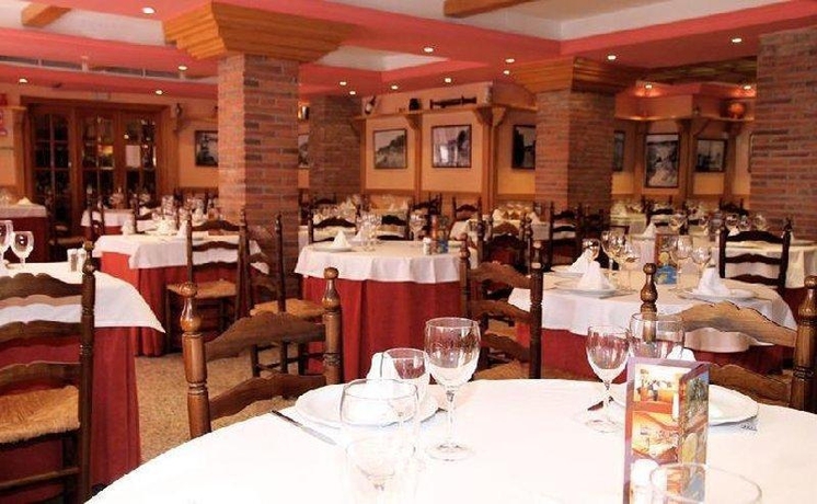 Imagen del bar/restaurante del Hotel Ridomar. Foto 6