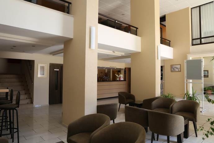Imagen de los interiores del Hotel Ridvan. Foto 18