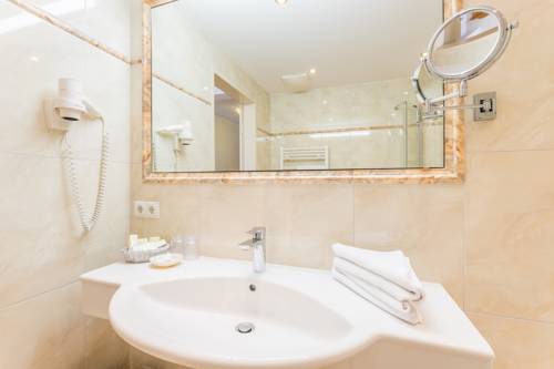 Imagen de la habitación del Hotel Riedl Im Zillertal. Foto 5
