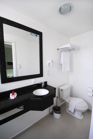 Imagen de la habitación del Hotel Rieger, Balne&aacute;rio Cambori&uacute;. Foto 4