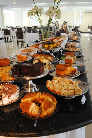 Imagen del bar/restaurante del Hotel Rieger, Balne&aacute;rio Cambori&uacute;. Foto 2