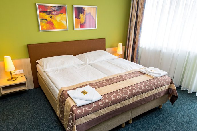 Imagen de la habitación del Hotel Rieger, Jič&iacute;n. Foto 5