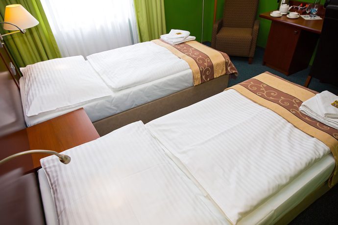 Imagen de la habitación del Hotel Rieger, Jič&iacute;n. Foto 7