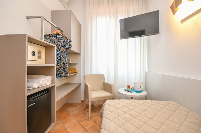 Imagen de la habitación del Hotel Riel. Foto 7