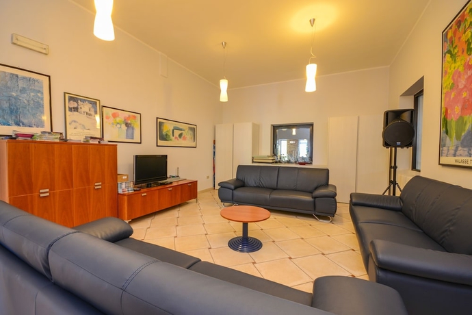 Imagen de los interiores del Hotel Riel. Foto 18