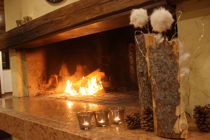 Imagen de los interiores del Hotel Riessersee. Foto 11