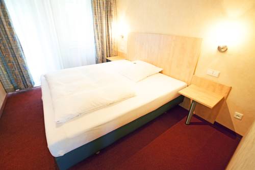 Imagen de la habitación del Hotel Rieth. Foto 13