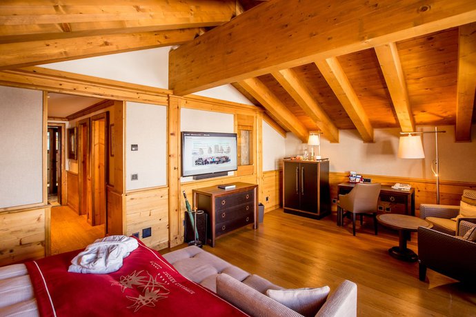 Imagen de la habitación del Hotel Riffelalp Resort 2222m. Foto 15
