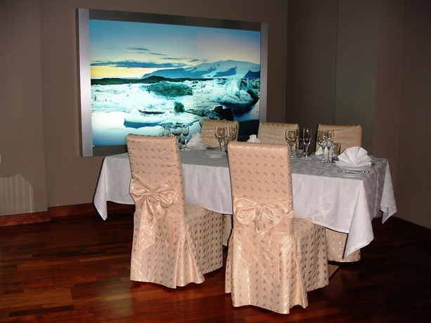 Imagen del bar/restaurante del Hotel Riga Islande With Free Parking. Foto 5