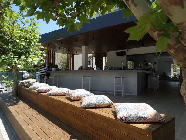 Imagen del bar/restaurante del Hotel Rigakis. Foto 4