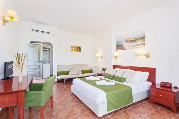 Imagen de la habitación del Hotel Rigas Skopelos. Foto 3